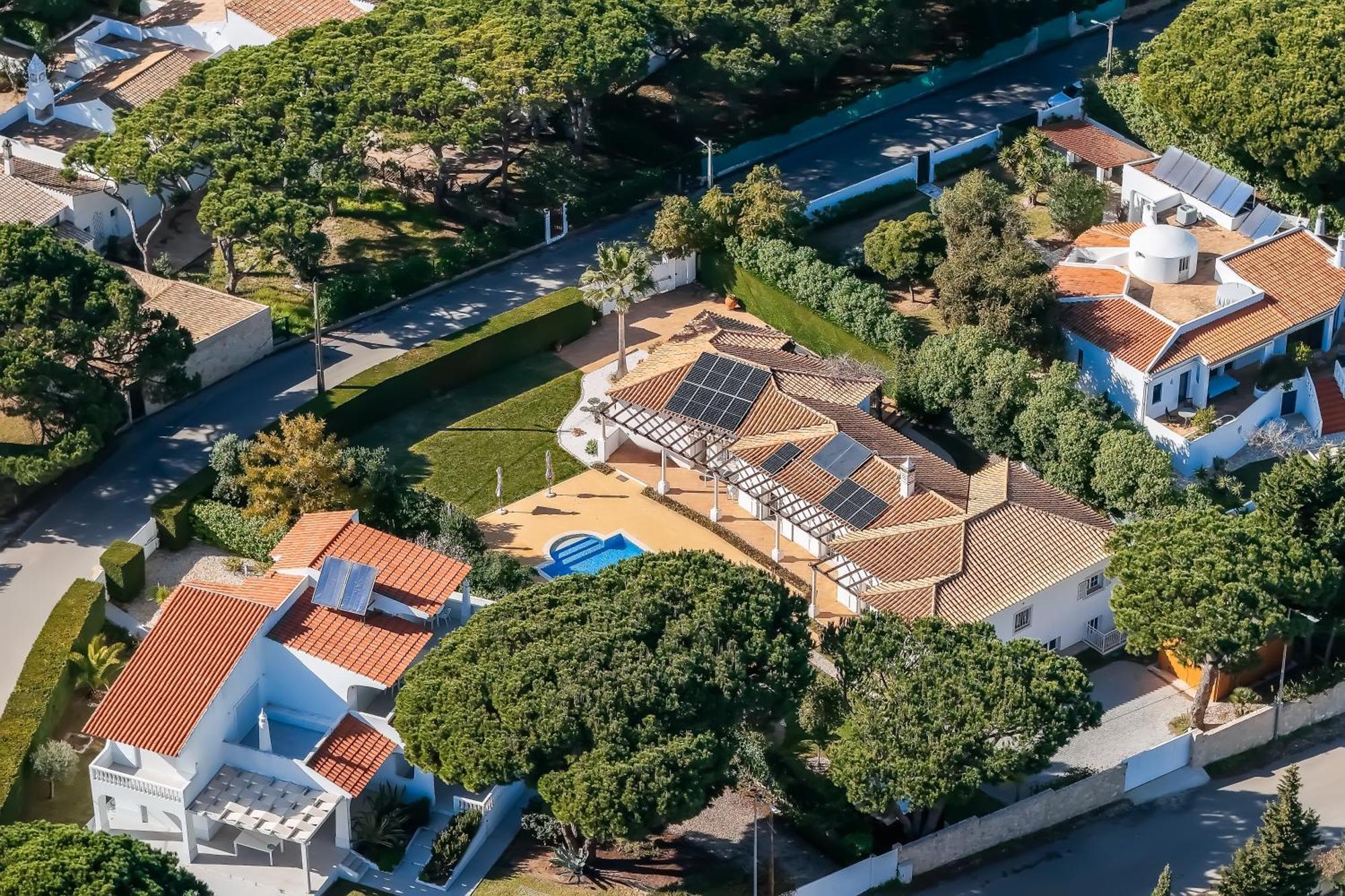 Exclusive Villa Toulouse With Pool In Falesia Algarve Albufeira Bagian luar foto