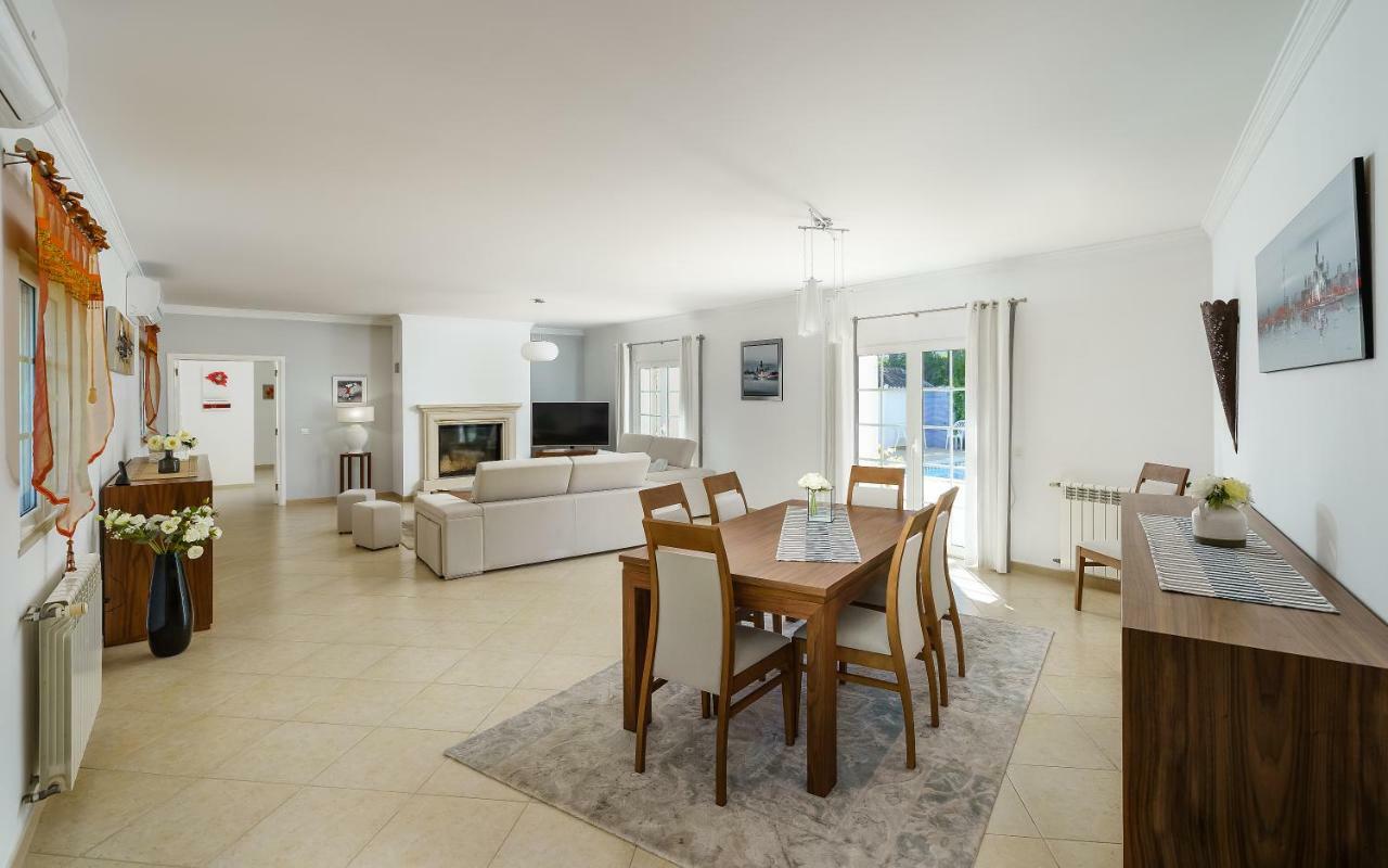 Exclusive Villa Toulouse With Pool In Falesia Algarve Albufeira Bagian luar foto